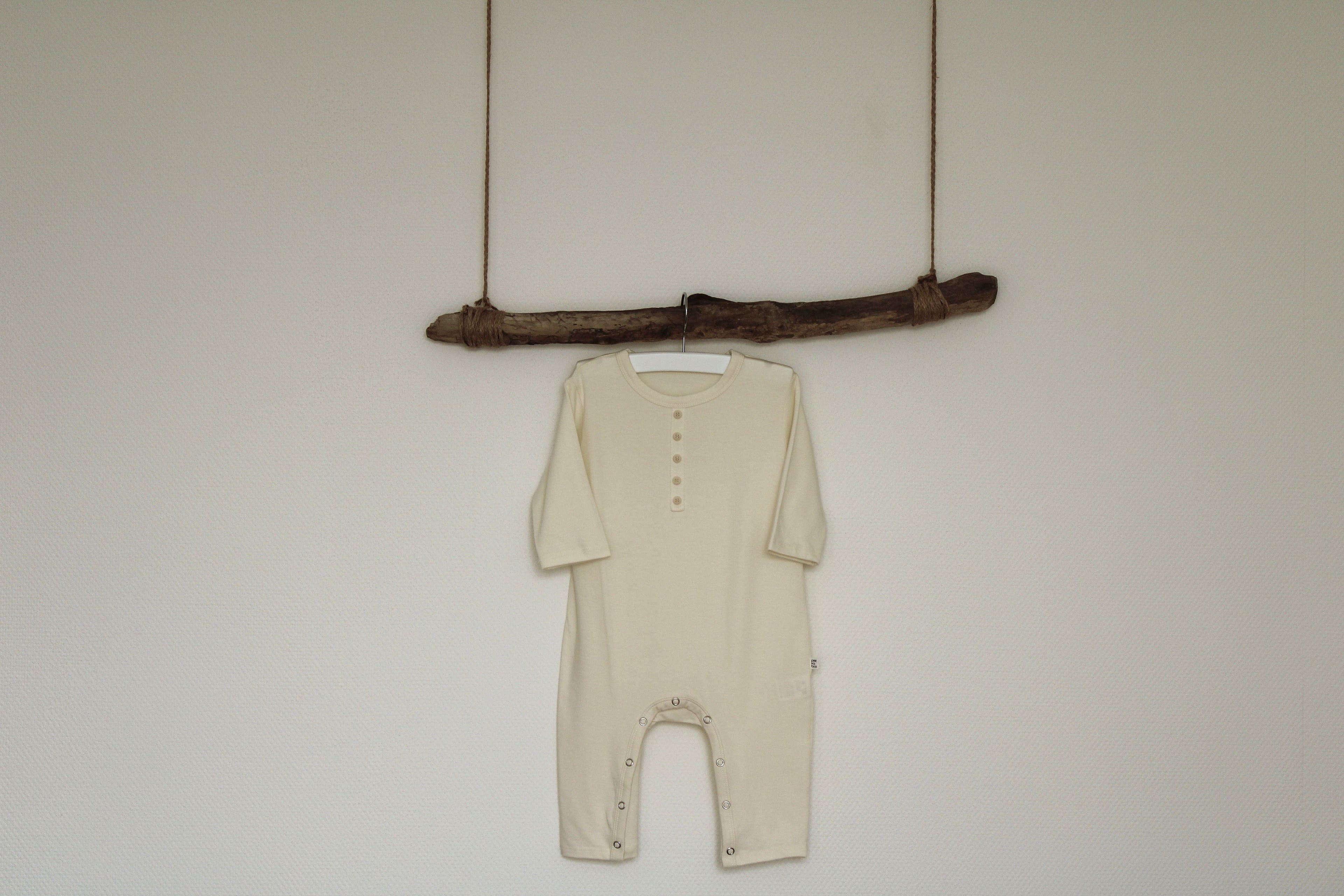 Cozy bodysuit ivory frontside